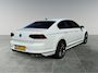 Volkswagen Passat 1.5 150pk TSI Elegance Business R Vooruit verwarmbaar | Velgen 'Liverpool' 18 inch lichtmetaal | Achteruitrijcamera (Rear View)