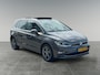 Volkswagen Golf Sportsvan 1.5 150pk TSI ACT Highline Achteruitrijcamera (Rear View) | Panoramadak | Trekhaak afneembaar