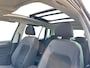 Volkswagen Golf Sportsvan 1.5 150pk TSI ACT Highline Achteruitrijcamera (Rear View) | Panoramadak | Trekhaak afneembaar