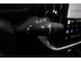 Volvo XC90 T8 Plug-in hybrid AWD Ultra Dark | Panoramadak | Luchtvering | Trekhaak | Premium audio by Bowers & Wilkins | Verwarmbare voorstoelen met massagefunctie | 360 graden camera | Head-up display | Verwarmbare achterbank en stuurwiel |