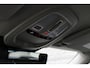 Volvo XC90 T8 Plug-in hybrid AWD Ultra Dark | Panoramadak | Luchtvering | Trekhaak | Premium audio by Bowers & Wilkins | Verwarmbare voorstoelen met massagefunctie | 360 graden camera | Head-up display | Verwarmbare achterbank en stuurwiel |