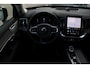 Volvo XC90 T8 Plug-in hybrid AWD Ultra Dark | Panoramadak | Luchtvering | Trekhaak | Premium audio by Bowers & Wilkins | Verwarmbare voorstoelen met massagefunctie | 360 graden camera | Head-up display | Verwarmbare achterbank en stuurwiel |