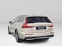 Volvo V60 T8 Plug-in hybrid AWD Plus Dark | Panoramadak | 360° camera | Head-up display | Harman Kardon | Stoel- en stuurverwarming | Trekhaak