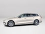 Volvo V60 T8 Plug-in hybrid AWD Plus Dark | Panoramadak | 360° camera | Head-up display | Harman Kardon | Stoel- en stuurverwarming | Trekhaak