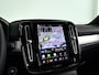 Volvo XC40 B4 Plus Dark | Panoramadak | Parkeercamera | Harman Kardon | Stoel- en stuurverwarming | Trekhaak
