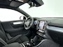 Volvo XC40 B4 Plus Dark | Panoramadak | Parkeercamera | Harman Kardon | Stoel- en stuurverwarming | Trekhaak