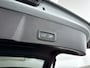Volvo XC40 B4 Plus Dark | Panoramadak | Parkeercamera | Harman Kardon | Stoel- en stuurverwarming | Trekhaak