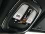 Volvo XC40 B4 Plus Dark | Panoramadak | Parkeercamera | Harman Kardon | Stoel- en stuurverwarming | Trekhaak