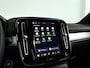 Volvo XC40 B4 Plus Dark | Panoramadak | Parkeercamera | Harman Kardon | Stoel- en stuurverwarming | Trekhaak