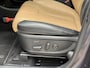 Hyundai Santa Fe 1.6 T-GDI PHEV Premium Sky 7p. / Dealer Onderhouden / Trekhaak / 1350KG Trekgewicht /  Elektrische Stoelen met Geheugen / Schuif Kantel Dak / Keyless / Elektrische Achterklep