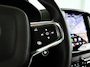 Volvo XC40 B4 Plus Dark | Parkeercamera | Harman Kardon | Stoel- en stuurverwarming | Trekhaak