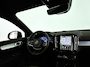 Volvo XC40 B4 Plus Dark | Parkeercamera | Harman Kardon | Stoel- en stuurverwarming | Trekhaak