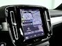 Volvo XC40 B4 Plus Dark | Parkeercamera | Harman Kardon | Stoel- en stuurverwarming | Trekhaak