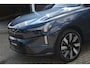 Volvo EX90 Single Motor Plus 7p. 104 kWh | Geventileerde voorstoelen | Bose Premium Sound systeem | Head Up Display | 360 graden Camera | Air Purification | Elektrisch verstelbaar stuurwiel | Stoel-/Stuurwielverwarming | 21 inch Lichtmetalen velgen | All Season Banden | Extra Getint Glas |