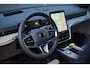 Volvo EX90 Single Motor Plus 7p. 104 kWh | Geventileerde voorstoelen | Bose Premium Sound systeem | Head Up Display | 360 graden Camera | Air Purification | Elektrisch verstelbaar stuurwiel | Stoel-/Stuurwielverwarming | 21 inch Lichtmetalen velgen | All Season Banden | Extra Getint Glas |
