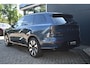 Volvo EX90 Single Motor Plus 7p. 104 kWh | Geventileerde voorstoelen | Bose Premium Sound systeem | Head Up Display | 360 graden Camera | Air Purification | Elektrisch verstelbaar stuurwiel | Stoel-/Stuurwielverwarming | 21 inch Lichtmetalen velgen | All Season Banden | Extra Getint Glas |