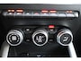 Renault Captur TCe 140 EDC Initiale Paris | STUUR/STOELVERWARMING | 360 CAMERA | ADAP. CRUISE CONTROL | LEDER | BOSE | CLIMATE CONTROL | PDC | LMV