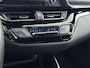 Toyota C-HR / C-HR+ 1.8 Hybrid Bi-Tone | Stoelverwarming | Blindspot | Navigatie |
