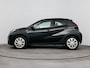 Toyota Aygo X 1.0 VVT-i MT Play | All seasonbanden | Camera | Carplay | Cruise | in hoogte verstelbare bestuurders stoel |