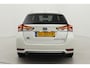 Toyota Auris Touring Sports 1.8 Hybrid Lease Pro | Panoramadak | Navigatie | Stoelverwarming | LED | Keyless | Parkeersensoren voor/achter | Cruise Control | Clima | Camera | 16 inch | Rijstrooksensor | Bluetooth