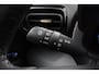 Toyota Yaris Cross 1.5 Hybrid AWD Adventure | Treeplanken | Dodehoek detectie | Head-up display | Apple Carplay / Android Auto | Parkeersensoren voor/achter | Stoelverwarming | 18 inch