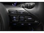 Toyota Yaris Cross 1.5 Hybrid AWD Adventure | Treeplanken | Dodehoek detectie | Head-up display | Apple Carplay / Android Auto | Parkeersensoren voor/achter | Stoelverwarming | 18 inch