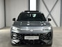 Volkswagen T-Roc 1.5 eTsi R-Line First Edition | H&K | Trekhaak | Pano | Black-style | Licht-pakket (IQ.Light)