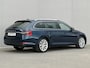 Skoda Superb Combi 1.4 TSI iV Business Edition Plus / EAER 61 km / 99% SOH Accu / Dealer Onderhouden / 1.600 kg elektrische trekhaak / Virtual Cockpit / Leder / Navigatie / Parkeerassistent / Stoel- en achterbankverwarming / Adaptieve CC / Apple Carplay Android / 17" LM wielen /