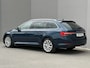 Skoda Superb Combi 1.4 TSI iV Business Edition Plus / EAER 61 km / 99% SOH Accu / Dealer Onderhouden / 1.600 kg elektrische trekhaak / Virtual Cockpit / Leder / Navigatie / Parkeerassistent / Stoel- en achterbankverwarming / Adaptieve CC / Apple Carplay Android / 17" LM wielen /