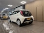 Toyota Aygo 1.0 VVT-i x-play * Navigatie / Camera / Airco / 5 Deurs / NL Auto *
