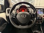 Toyota Aygo 1.0 VVT-i x-play * Navigatie / Camera / Airco / 5 Deurs / NL Auto *