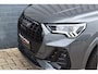 Audi Q3 45 TFSI e S-Line 245 Pk SOH 88% Leder/Stof Navi Camera Sfeerverlichting Keyless 20 Inch