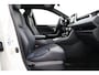 Toyota RAV4 2.5 Hybrid Bi-Tone | Trekhaak | Apple Carplay / Android Auto | Stoel-/stuurverwarming | Verwarmbare voorruit | Leder | LED | Parkeersensoren voor/achter | Camera | Keyless | Adaptive Cruise | Clima | 18 inch