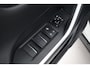 Toyota RAV4 2.5 Hybrid Bi-Tone | Trekhaak | Apple Carplay / Android Auto | Stoel-/stuurverwarming | Verwarmbare voorruit | Leder | LED | Parkeersensoren voor/achter | Camera | Keyless | Adaptive Cruise | Clima | 18 inch