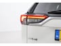 Toyota RAV4 2.5 Hybrid Bi-Tone | Trekhaak | Apple Carplay / Android Auto | Stoel-/stuurverwarming | Verwarmbare voorruit | Leder | LED | Parkeersensoren voor/achter | Camera | Keyless | Adaptive Cruise | Clima | 18 inch
