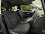Toyota Auris 1.8 Full Hybrid Dynamic Automaat / 1e Eigenaar / Key-Less / Camera / Navi / Clima / Trekhaak / PDC / Cruise / LED /