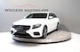 Mercedes-Benz E-klasse 200 Station 197 PK , Automaat * 19 LM * El.trekhaak * Stoelverw * Camera* Lage KM!