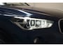 BMW X1 sDrive20i High Executive Sport Aut. [ LED Leder Navi prof. HUD Trekhaak ]
