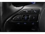 Toyota Yaris Cross 1.5 Hybrid Dynamic | Trekhaak | Dodehoek detectie | Stoel-/stuurverwarming | Apple Carplay / Android Auto | Parkeersensoren voor/achter | Keyless | Adaptive Cruise | Clima | Full LED | 17 inch