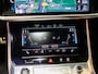Audi A6 Avant 55 TFSI e quattro S-Line Competition / 367pk / Panorama dak / Trekhaak / Dodehoek herkenning / Elektrische stoelverstelling /