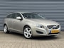 Volvo V60 1.6 T3 | TREKHAAK | CLIMATE | PDC | NAP | GOED ONDERHOUDEN