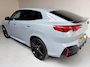 BMW X2 SDrive20i M Sport 170pk Launch Edition Black Pakket, LED, Navi, Leder, Massage, 20inch, NEDERLANDSE AUTO 1ste eigenaar!