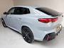 BMW X2 SDrive20i M Sport 170pk Launch Edition Black Pakket, LED, Navi, Leder, Massage, 20inch, NEDERLANDSE AUTO 1ste eigenaar!