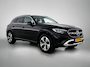 Mercedes-Benz GLC 300 e 4MATIC Plug-In Hybride Trekhaak | Ledkoplampen | Stoel en Stuurverwarming | Parkeerpakket met achteruitcamera. Inclusief 24 maanden Mercedes-Benz Certified garantie voor Europa.