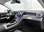 Mercedes-Benz GLC 300 e 4MATIC Plug-In Hybride Trekhaak | Ledkoplampen | Stoel en Stuurverwarming | Parkeerpakket met achteruitcamera. Inclusief 24 maanden Mercedes-Benz Certified garantie voor Europa.