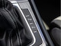 Volkswagen Golf 1.4 TSI Business Edition R-Line *Pano | ACC | Keyless entry & start | Camera | Stoelverwarming | Clima | Navi | Bluetooth*