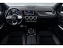 Mercedes-Benz B-klasse 180 Business Solution AMG (PANORAMADAK, STOELVERWARMING, CAMERA, NAVIGATIE)