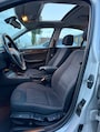 BMW 3-Serie 320i Executive CLIMA SCH. DAK RIJDT GOED PDC LMV NAP APK