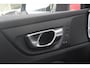 Volvo V60 2.0 T6 Plug-in hybrid 350PK AWD PLUS DARK | LONG RANGE | PANORAMISCH SCHUIF/KANTELDAK | NAVIGATIE VIA GOOGLE AUTO | APPLE CARPLAY / ANDROID AUTO | FULL-LED KOPLAMPEN | 19'' LICHTMETALEN VELGEN | LEDEREN BEKLEDING | POWER SEATS - BESTUURDERS- EN PASSAGIERSSTOEL ELEKTRISCHVERSTELBAAR MET GEHEUGEN, ELEKTRISCH VERSTELBARE ZITVERLENGERS /LENDESTEUN VIERVOUDIG | STOEL- EN ACHTERBANKVERWARMING | STUURVERWARMING | PARKEERVERWARMING MET TIMER (STANDKACHEL) | ACHTERUIRIJ CAMERA | EXTRA GETINTE ACHTERRUITEN | ELEKTRISCH BEDIENBARE ACHTERKLEP | ELEKTRISCH INKLAPBARE BUITENSPIEGELS |