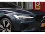 Volvo V60 2.0 T6 Plug-in hybrid 350PK AWD PLUS DARK | LONG RANGE | PANORAMISCH SCHUIF/KANTELDAK | NAVIGATIE VIA GOOGLE AUTO | APPLE CARPLAY / ANDROID AUTO | FULL-LED KOPLAMPEN | 19'' LICHTMETALEN VELGEN | LEDEREN BEKLEDING | POWER SEATS - BESTUURDERS- EN PASSAGIERSSTOEL ELEKTRISCHVERSTELBAAR MET GEHEUGEN, ELEKTRISCH VERSTELBARE ZITVERLENGERS /LENDESTEUN VIERVOUDIG | STOEL- EN ACHTERBANKVERWARMING | STUURVERWARMING | PARKEERVERWARMING MET TIMER (STANDKACHEL) | ACHTERUIRIJ CAMERA | EXTRA GETINTE ACHTERRUITEN | ELEKTRISCH BEDIENBARE ACHTERKLEP | ELEKTRISCH INKLAPBARE BUITENSPIEGELS |